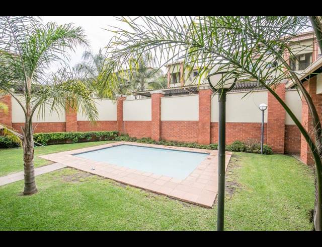 2 BEDROOM APARTMENT FOR SALE IN SUNNINGHILL